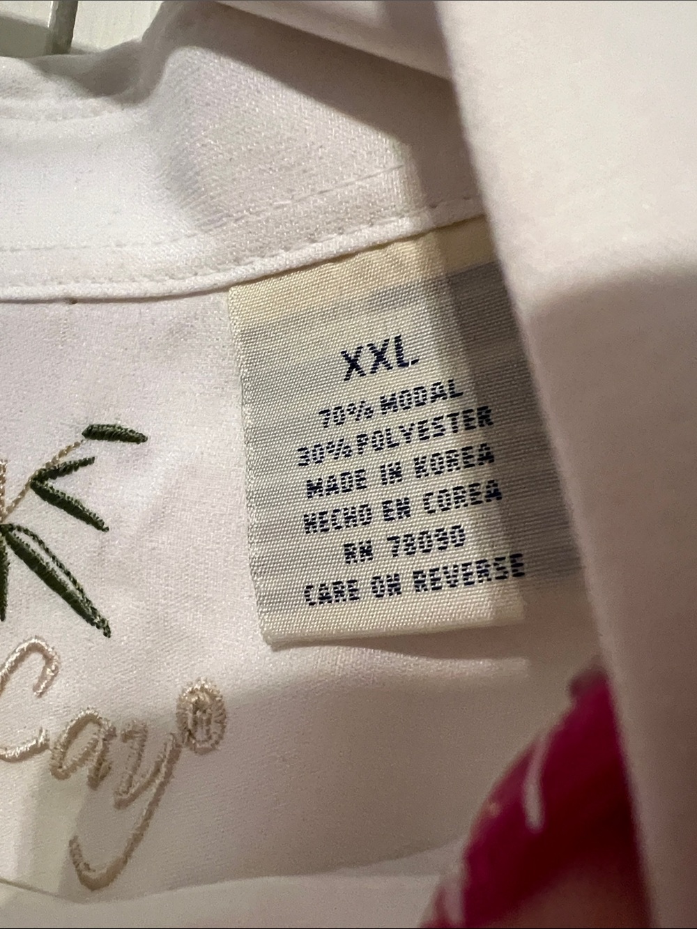 Men's Off White Short-Sleeve Button-Down Shirt with Subtle Embroidery - Picture 6 of 9